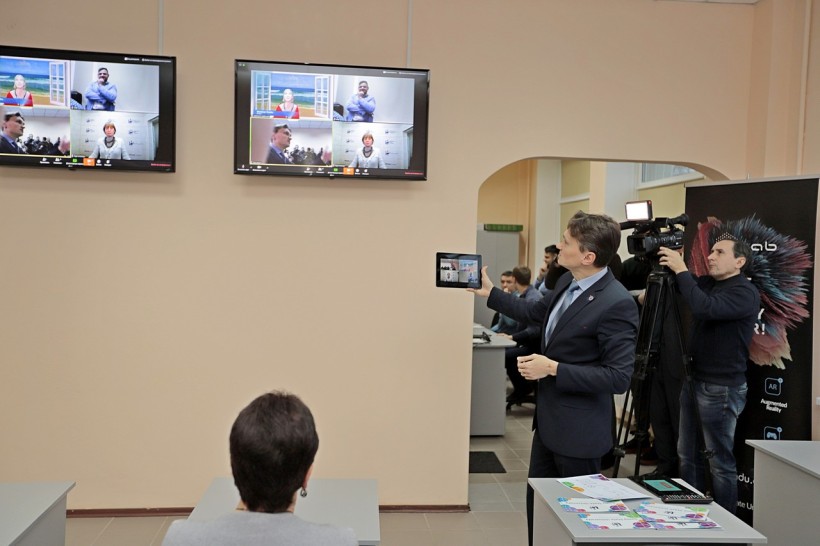 У СумДУ відкрили унікальну лабораторію віртуальної та доповненої реальності