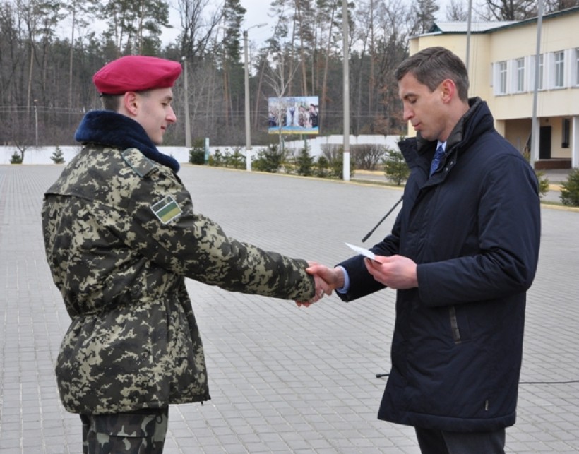 У Черкасах юним захисникам України вручили почесні відзнаки