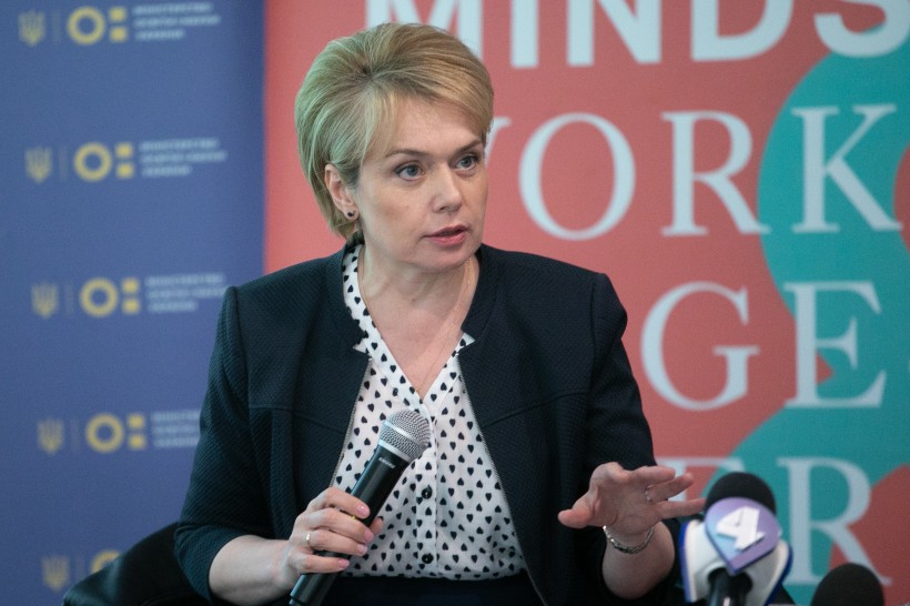 Навчання через гру, тренінги для вчителів та ще 2 роки поставок наборів LEGO для усіх першокласників - Лілія Гриневич та віце-президент The LEGO Foundation підписали меморандум