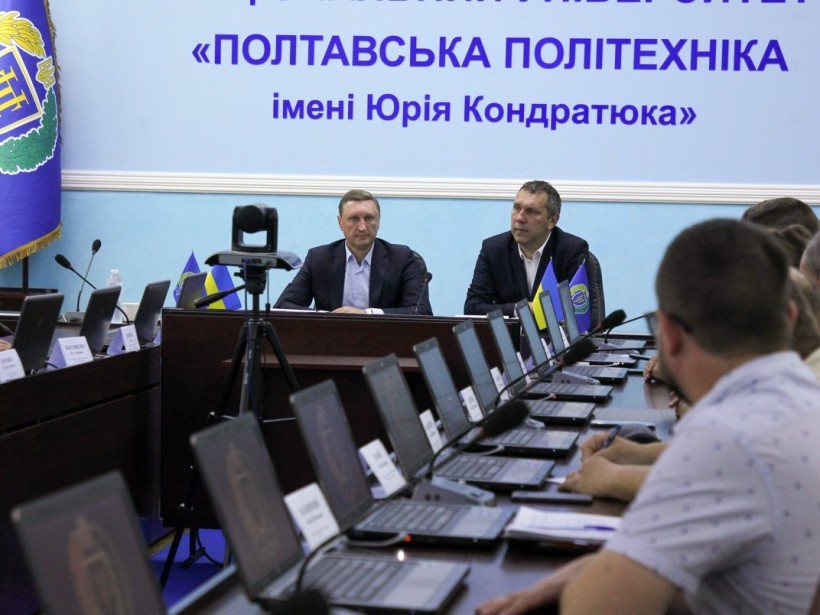 Держсекретар МОН оглянув укриття закладів освіти Полтавської області
