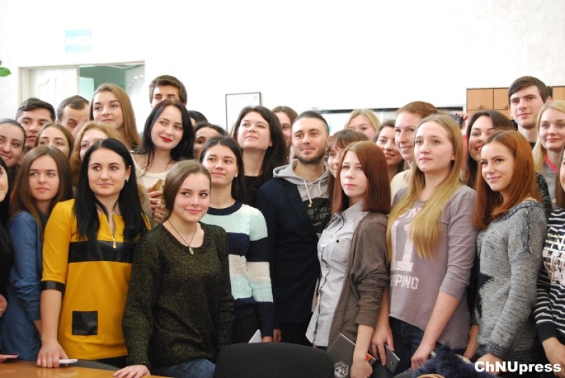 Студенти ЧНУ імені Петра Могили поспілкувалися з лідером гурту «Антитіла»