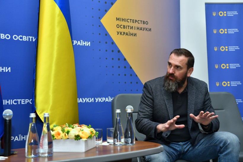 Понад 1000 девайсів для українських школярів: відбулася зустріч із представниками Республіки Вірменія