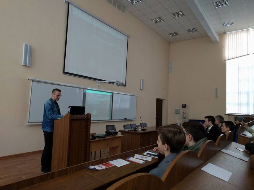 Школярі презентували розробки в галузі високих технологій на «Ярмарку ідей» у ЖДТУ та відвідали «Майстерню з кібербезпеки»