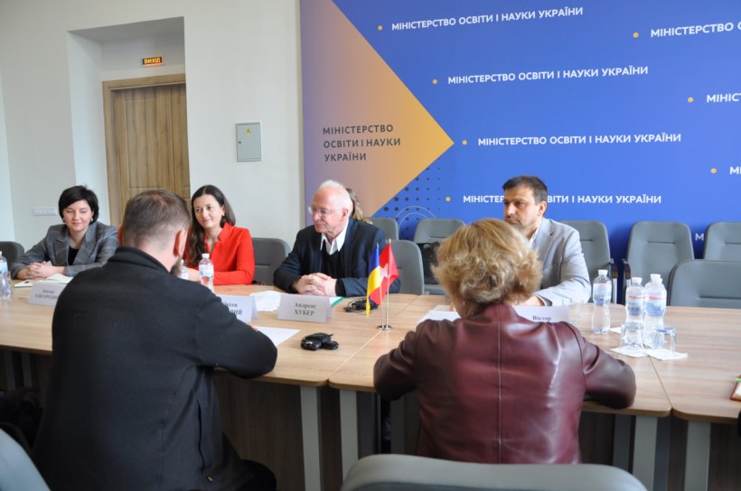 Міністр освіти і науки Оксен Лісовий провів зустріч із представниками Посольства Швейцарської Конфедерації в Україні