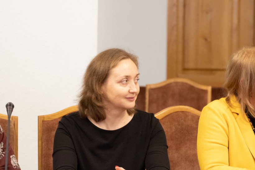 Сергій Шкарлет зустрівся з учителями початкових класів, які успішно склали сертифікацію у 2022 році