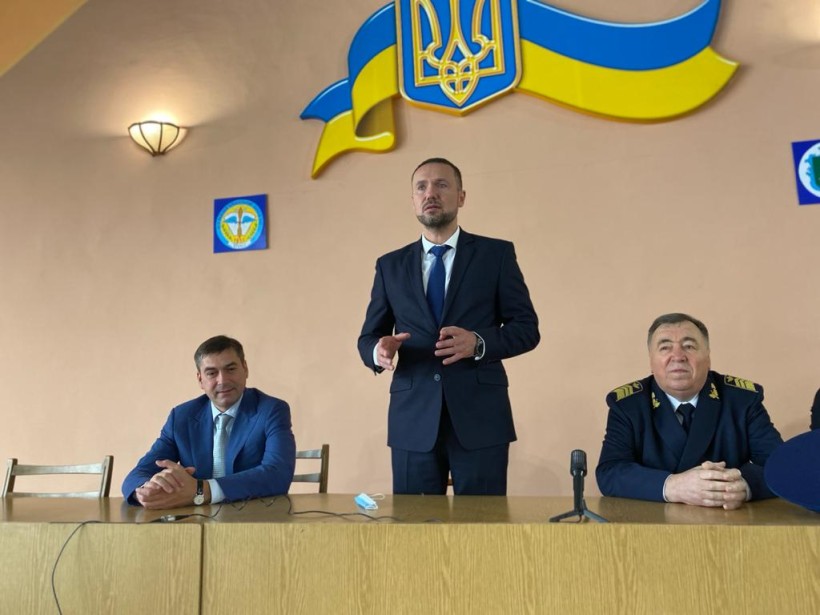 Сергій Шкарлет зустрівся зі студентами та викладачами Криворізького фахового коледжу НАУ