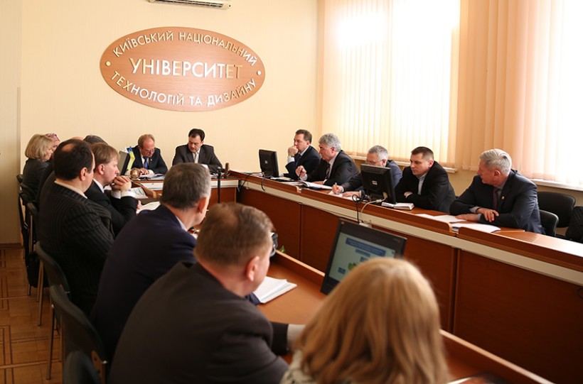 ВНЗ відкривають для молоді Черкащини столичний ринок праці