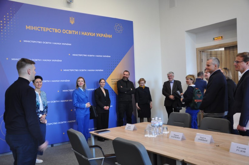 Відбулася зустріч Оксена Лісового із делегацією Групи друзів України в ЮНЕСКО