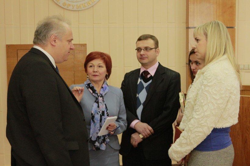 Директор Департаменту вищої освіти МОН поспілкувався з колективом УДХТУ