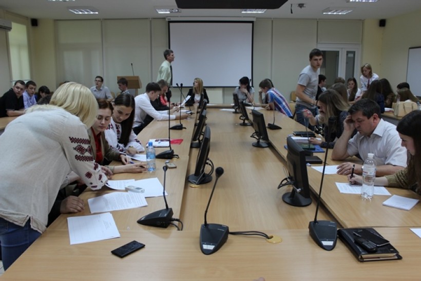 Молодь Дніпропетровщини планує створити власний інформаційний центр