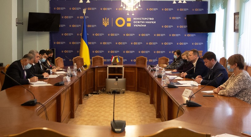 МОН України має намір посилити співпрацю у сфері освіти і науки з Республікою Таджикистан, – Міністр освіти і науки Сергій Шкарлет