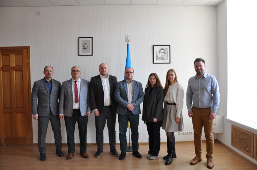 МОН підписало меморандум із CRDF Global