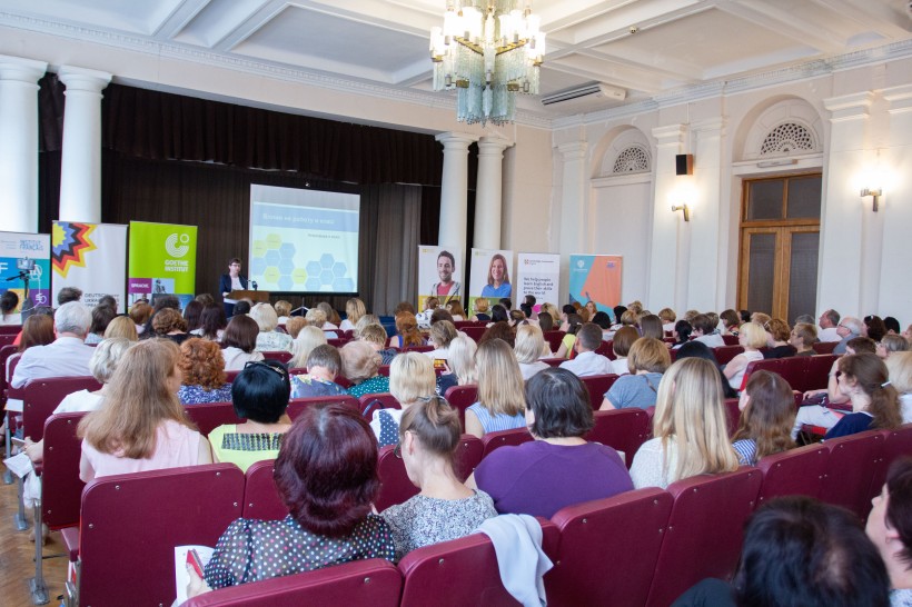 134 школи пропілотували новий Держстандарт початкової освіти НУШ з іноземних мов: діти не втрачають мотивації до навчання, вчителі інакше ставляться до роботи, але потрібен подальший супровід