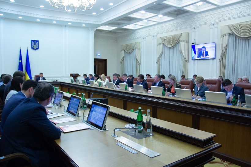Уряд створив Національний фонд досліджень, який даватиме гранти на науку з 2019 року