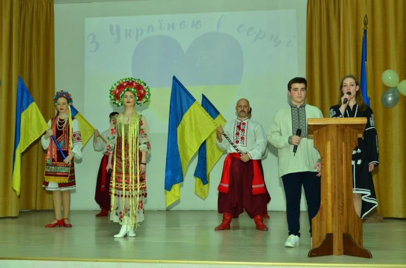 Заступниця Міністра освіти і науки відвідала національно-патріотичний захід в Ірпінському ліцеї, який було пошкоджено під час активних бойових дій