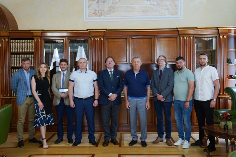 Одеський університет відвідав посол ОБСЄ Генрік Вілладсен