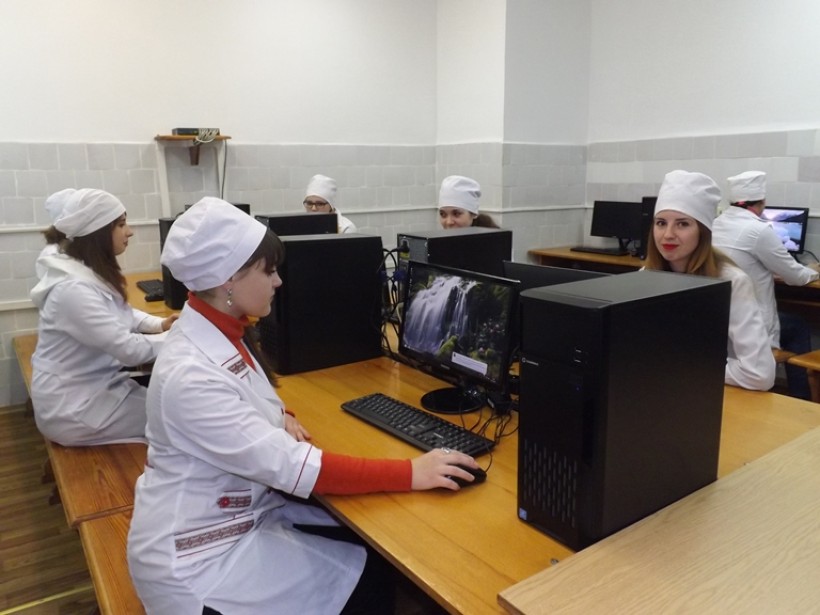 У Житомирському національному агроекологічному університеті відкрили комп’ютерний клас