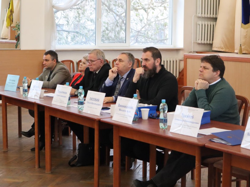 Оксен Лісовий і Михайло Винницький відвідали ЗВО Миколаївщини