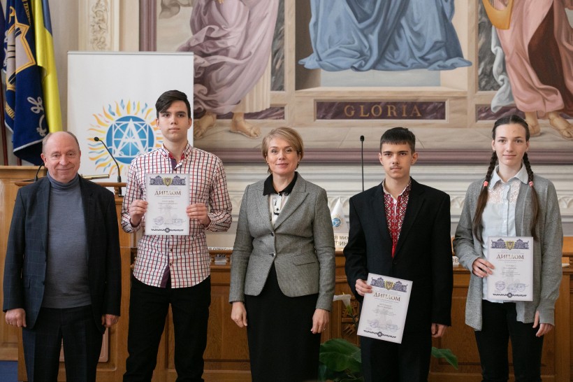 Міністр занепокоєна, що молоде покоління втрачає наполегливість і терпіння – з виступу Лілії Гриневич перед лауреатами стипендії Президента України