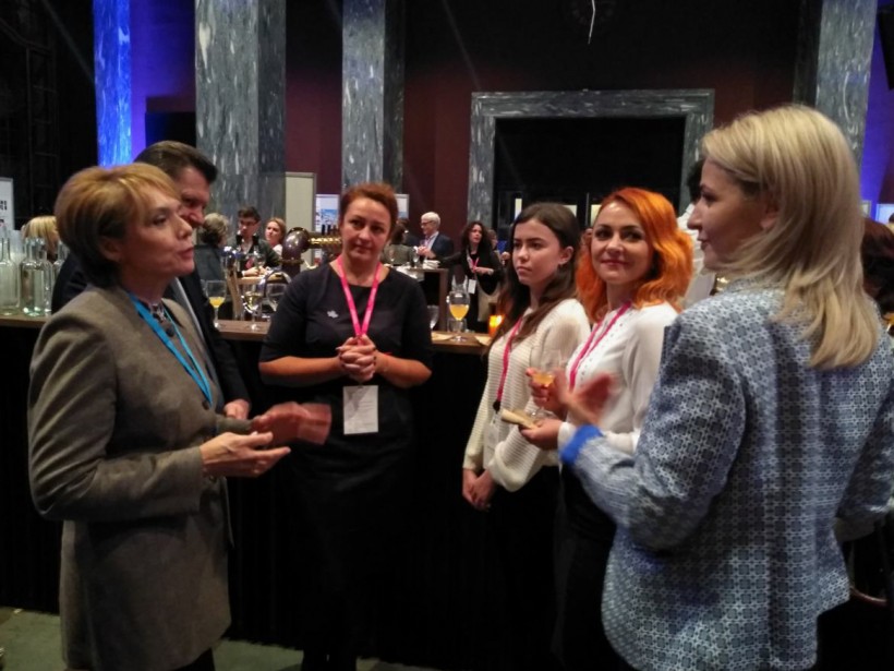 Норвегія підтримує реформу освіти в Україні, оскільки ми поділяємо мету - формування вільних та інформованих громадян, - Прем’єр-міністр Норвегії Ерна Солберг