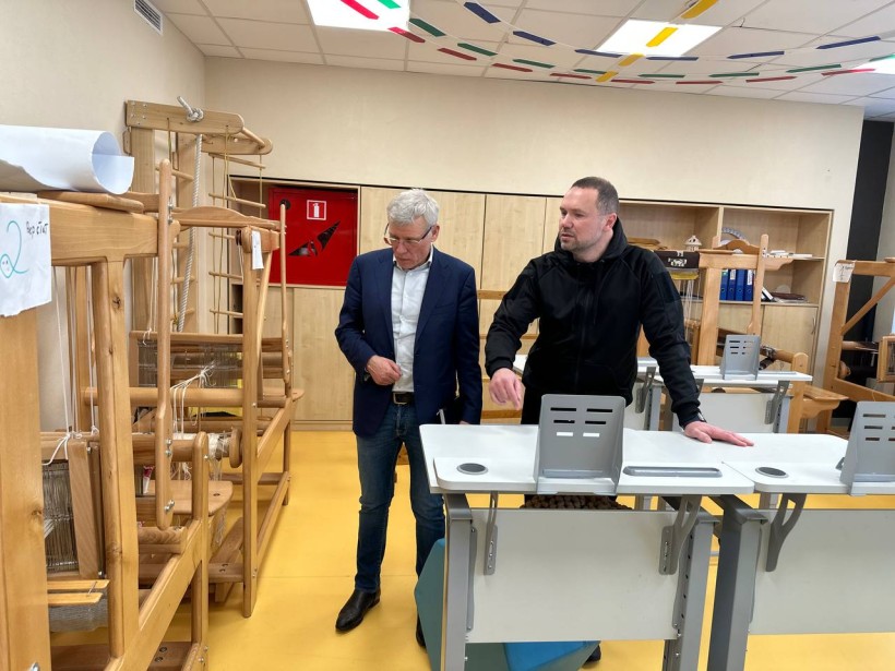 Міністр освіти і науки ознайомився з організацією освітнього процесу в опорному закладі на Житомирщині