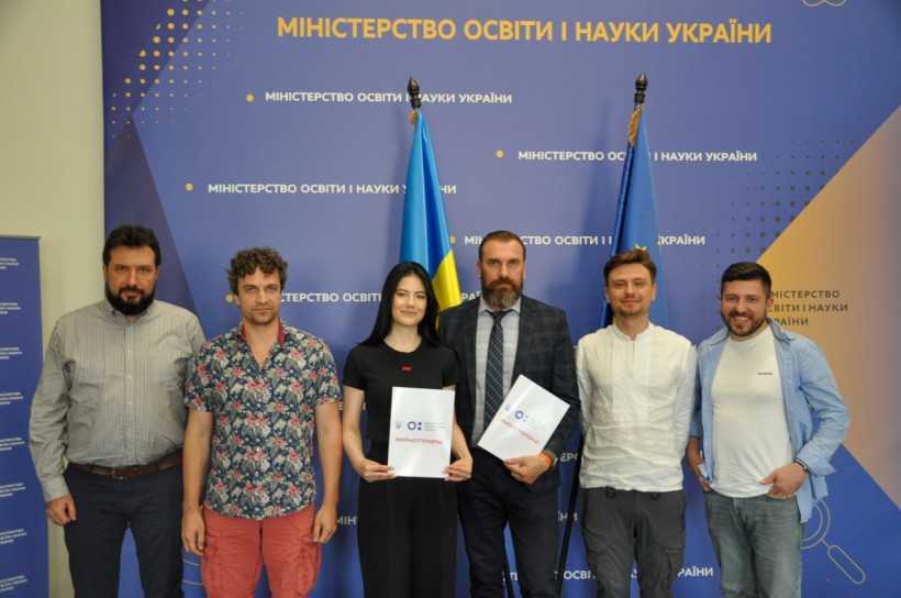 Освіта для підлітків із сіл і містечок: МОН і «Змінотворці» уклали меморандум