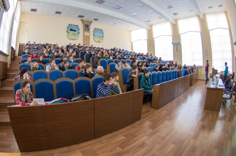 Житомирський технологічний університет знайомить абітурієнтів з можливостями ІТ-сфери та відкриває нову спеціальність