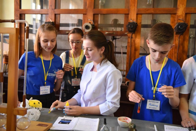 У ХПІ стартував STEMCamp School, учасниками якого стали близько 100 школярів
