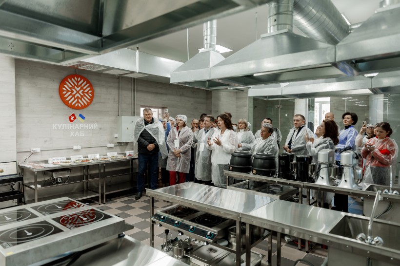 DECIDE спільно з МОН відкрили профорієнтаційні центри у Львівській та Івано-Франківській громадах