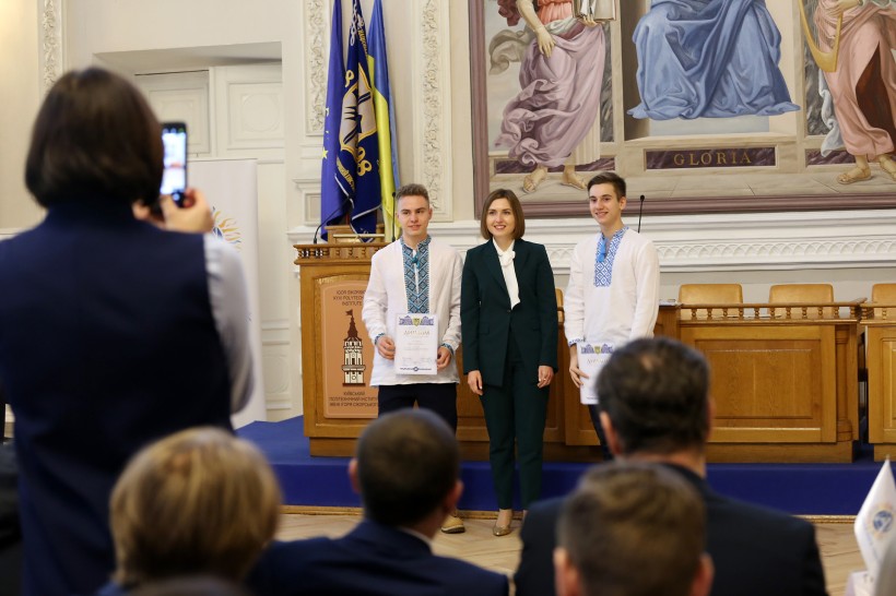 Ганна Новосад: 270 переможців Всеукраїнських олімпіад та 3-го етапу конкурсів МАН рік отримуватимуть стипендії Президента – 2600 грн на місяць