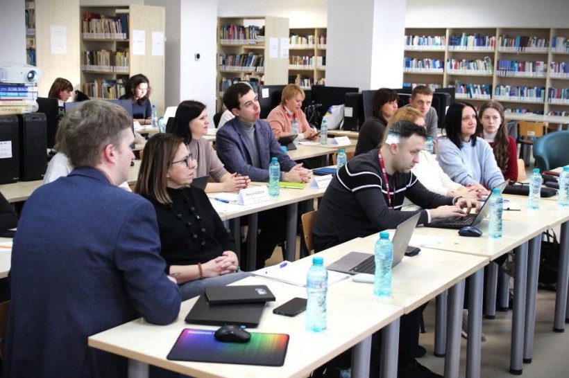 Міжнародні можливості для українських освітян і науковців