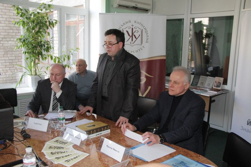 У ЗНУ обговорили шляхи налагодження міжконфесійного миру і злагоди в суспільстві