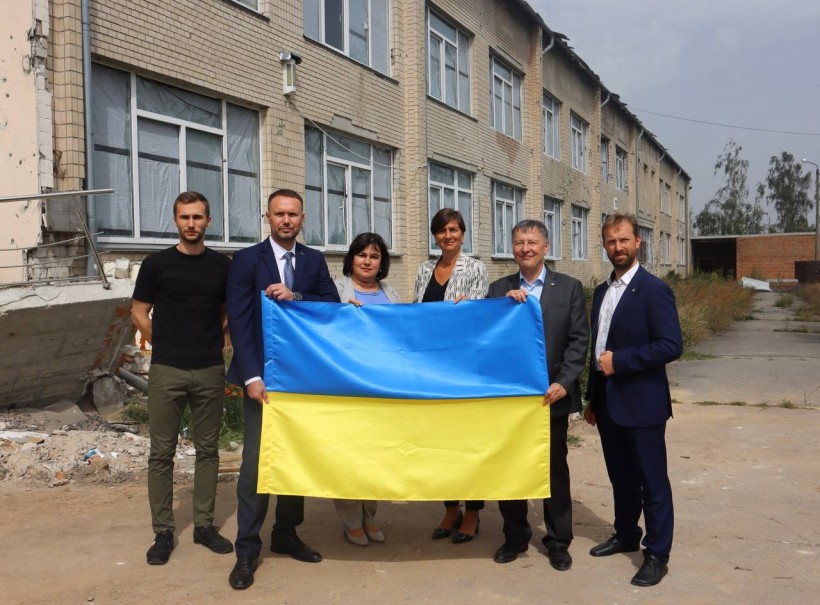 2400 закладів освіти постраждали від бомбардувань та обстрілів, 269 з них зруйновані повністю, – Сергій Шкарлет