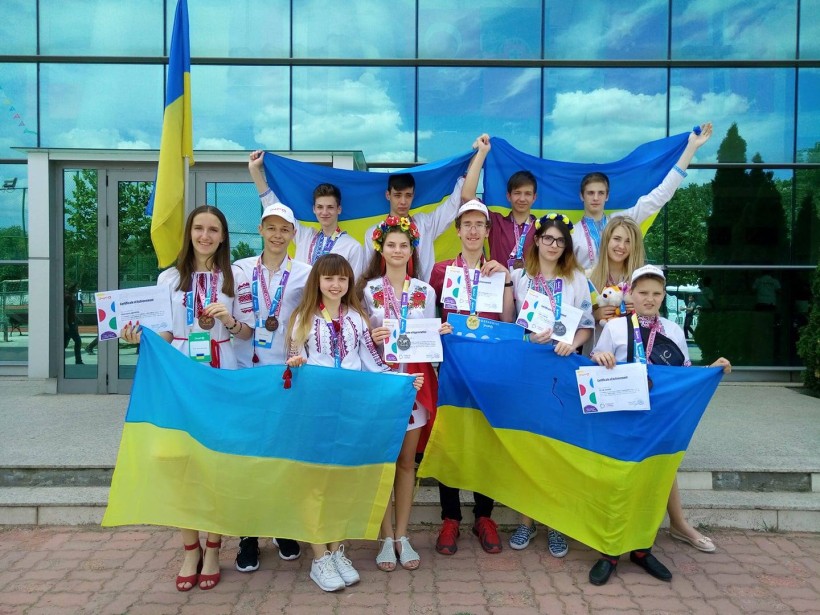 Українські учні здобули 11 медалей на Міжнародному конкурсі комп’ютерних проектів INFOMATRIX