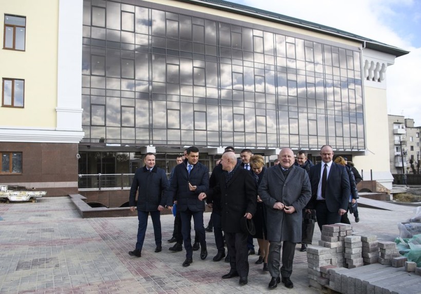 Уряд виділив ще 10 млн грн на добудову нового корпусу Острозької академії – загальні інвестиції наразі становлять 85 мільйонів гривень