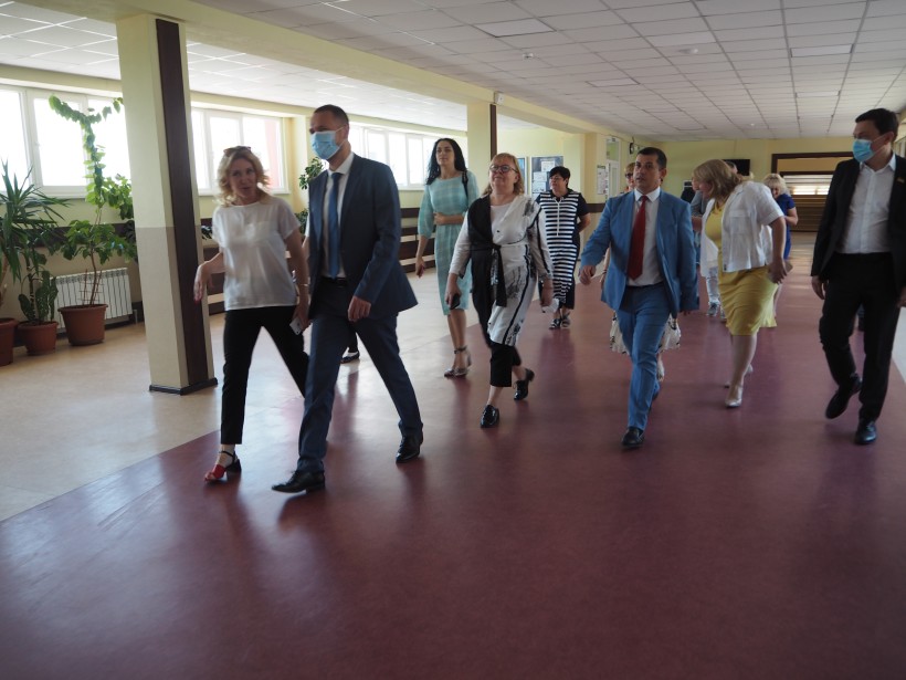 Ми маємо підвищити загальний середній рівень харчування дітей, – Сергій Шкарлет в Одеському НВК № 125