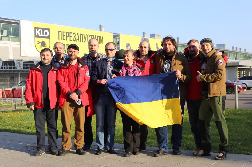 Рік роботи в Антарктиді позаду: полярники 25-ї УАЕ нарешті в Україні
