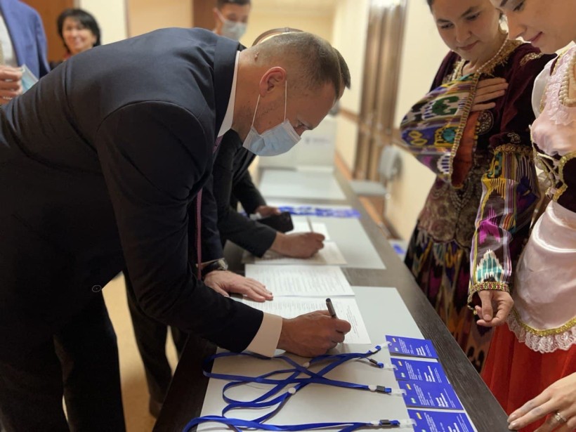 Делегація МОН на чолі з Сергієм Шкарлетом перебуває з робочим візитом у Республіці Узбекистан