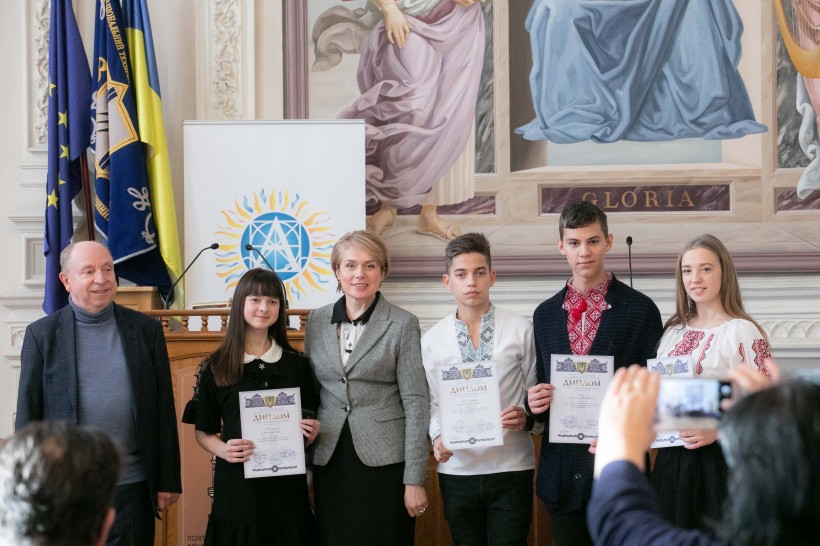 Міністр занепокоєна, що молоде покоління втрачає наполегливість і терпіння – з виступу Лілії Гриневич перед лауреатами стипендії Президента України