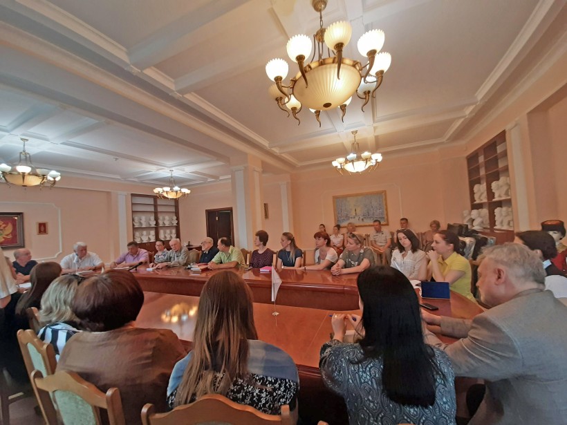 Учні Малої академії наук зможуть проводити більше морських досліджень - підписано Угоду з гідрофізичним центром НАН