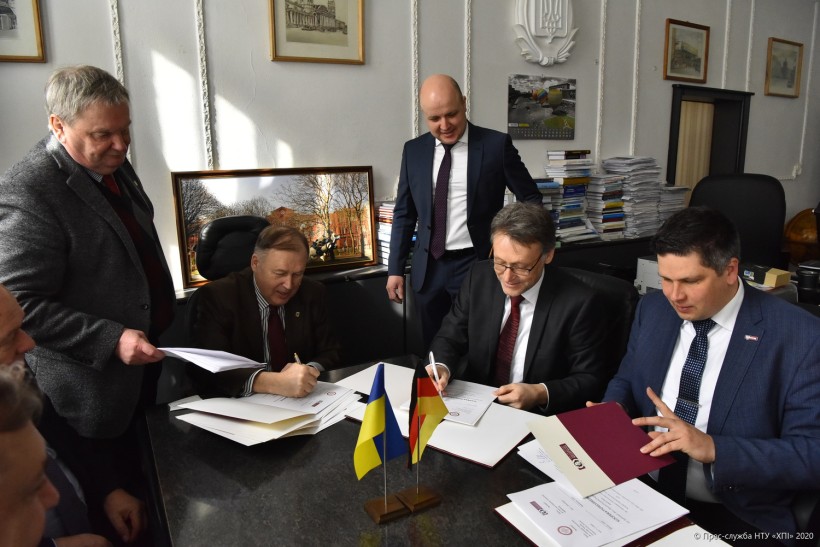 ХПІ спільно з німецьким вишем працюватиме над науковими програмами, двосторонніми проєктами та здійснить академічний обмін - підписано договір