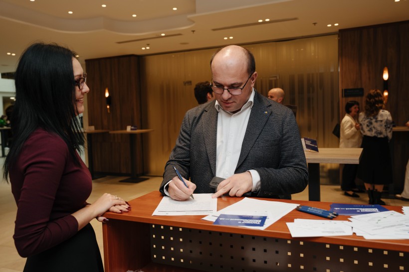 Apex Talent Foundation запустила першу найбільшу україномовну базу задач з олімпіадної математики