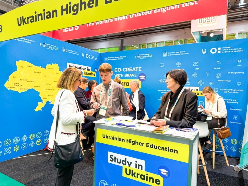 Україна презентувала можливості вищої освіти на щорічній Конференції та виставці EAIE 2025