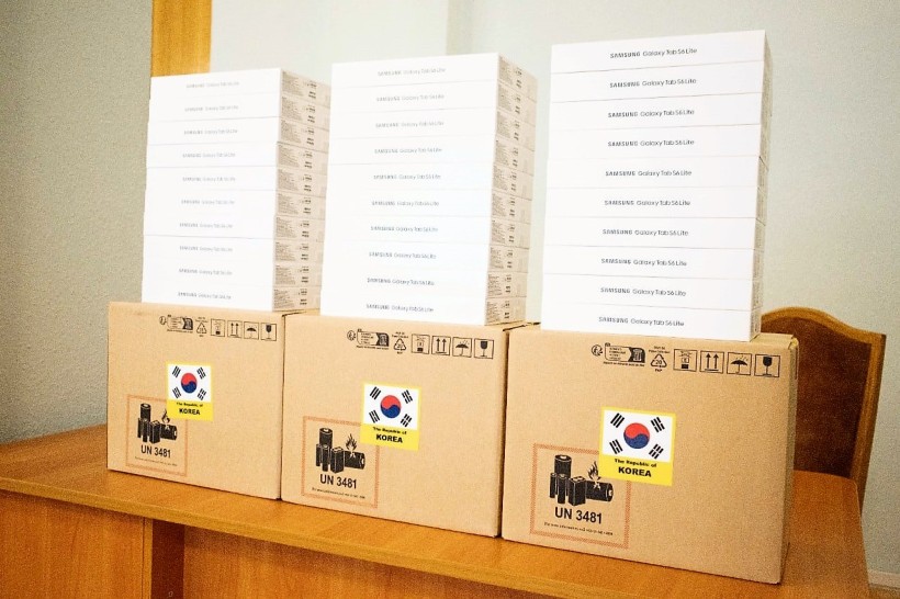 Digital devices for education: Korean partners donated 6,000 tablets to ensure continuity of education for Ukrainian children