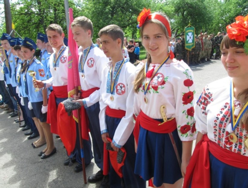 18 роїв Черкащини взяли участь в обласному етапі Всеукраїнської  дитячо-юнацької військово-спортивної патріотичної гри  «Сокіл» («Джура»)