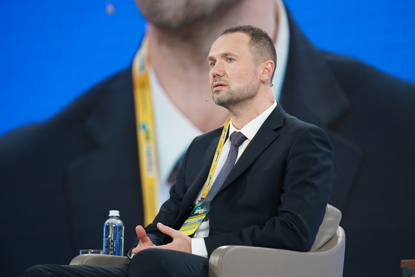 Сергій Шкарлет: Спільно з освітянами, батьками та учнями долаємо виклики, які ставить COVID-19