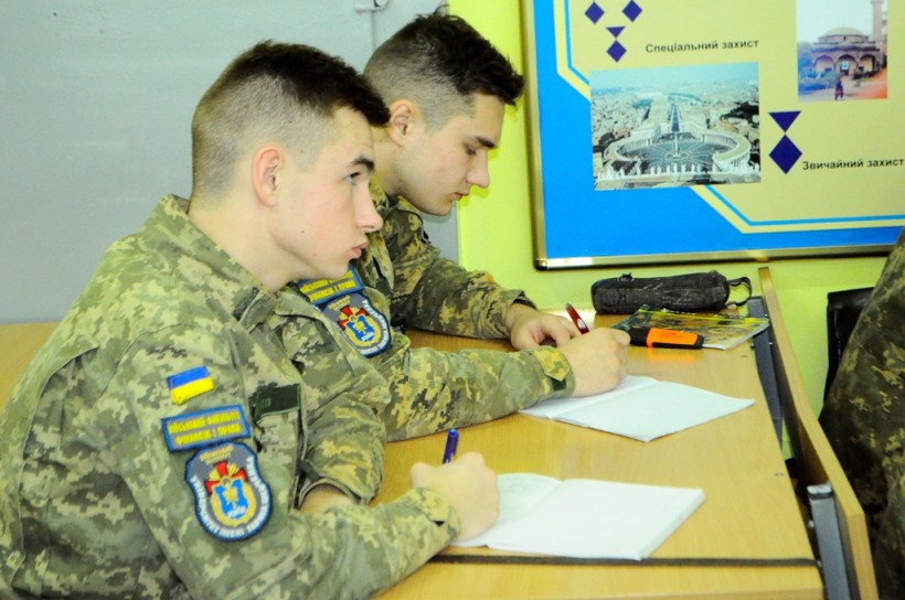 Досвід військової служби правопорядку – майбутнім юристам
