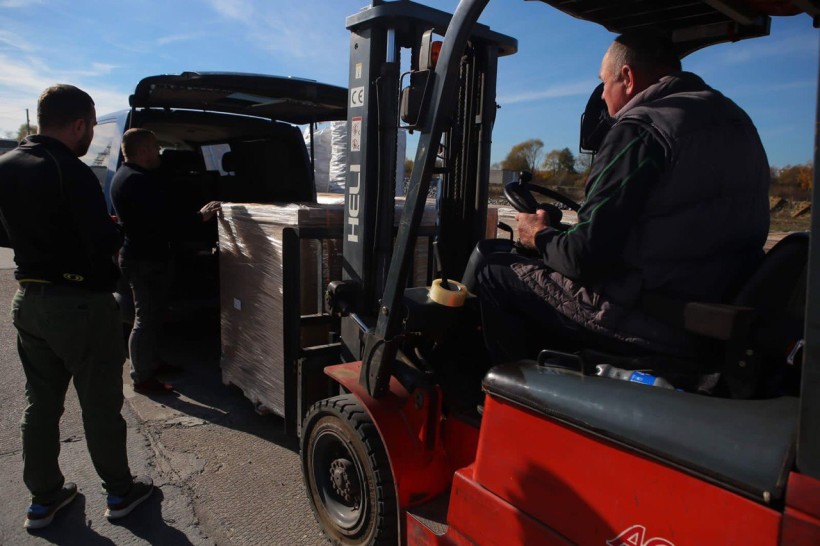 Цифрові девайси для освіти: понад 25 тис. ноутбуків передано в області за підтримки Google та ЮНЕСКО