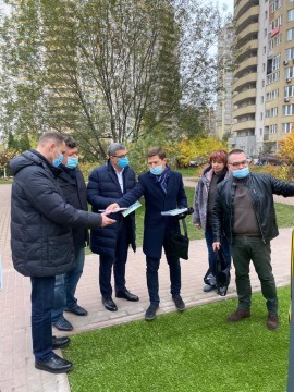 Очільник МОН Сергій Шкарлет ознайомився з організацією безпечного навчання у школі № 329 Дарницького району Києва