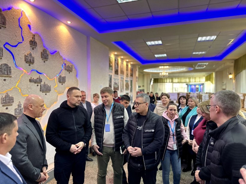 Понад 6 тис. ноутбуків та спортивне спорядження передано до закладів освіти Одещини